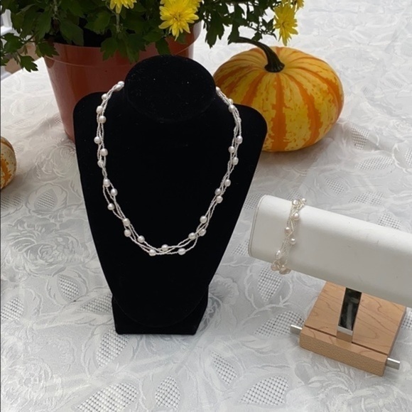 Freshwater pearl necklace  & beaded bracelet   set - Picture 4 of 7